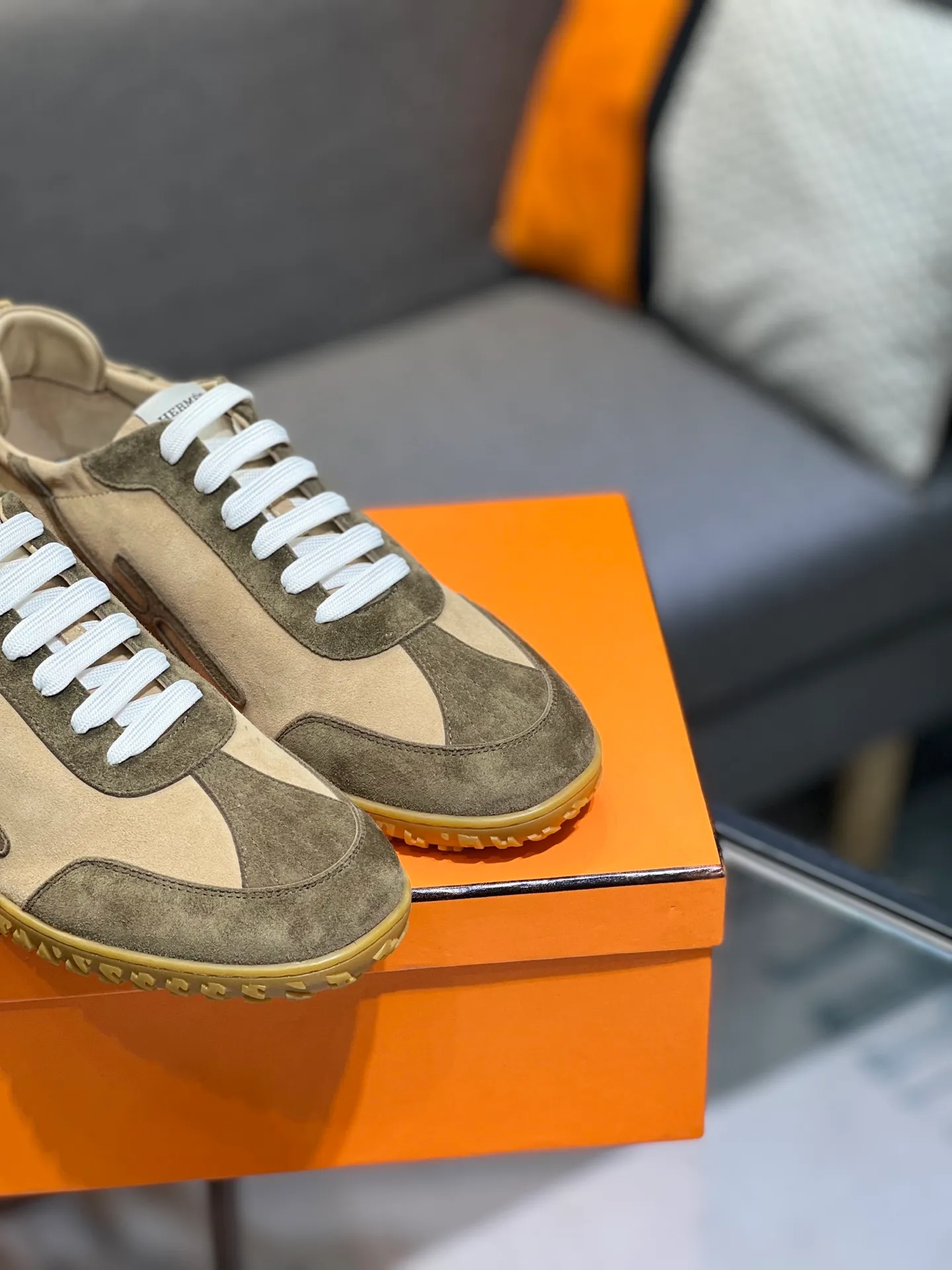 Men's shoes 💰700 [HERMES] Hermès - High-end quality original order 🔍🔍 - Upper: 🔝 cowhide suede splicing design - Inner lining: imported mixed sheepskin - Outsole: TPR foam · Rubber: two-color combined molding outsole - Super high quality control · Fine workmanship: highlighted (high-end, luxury, grade) -Size: 38-44 (45, 46, can be customized)
